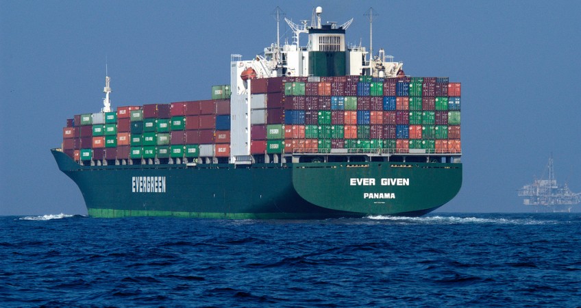 international-shipping-companies